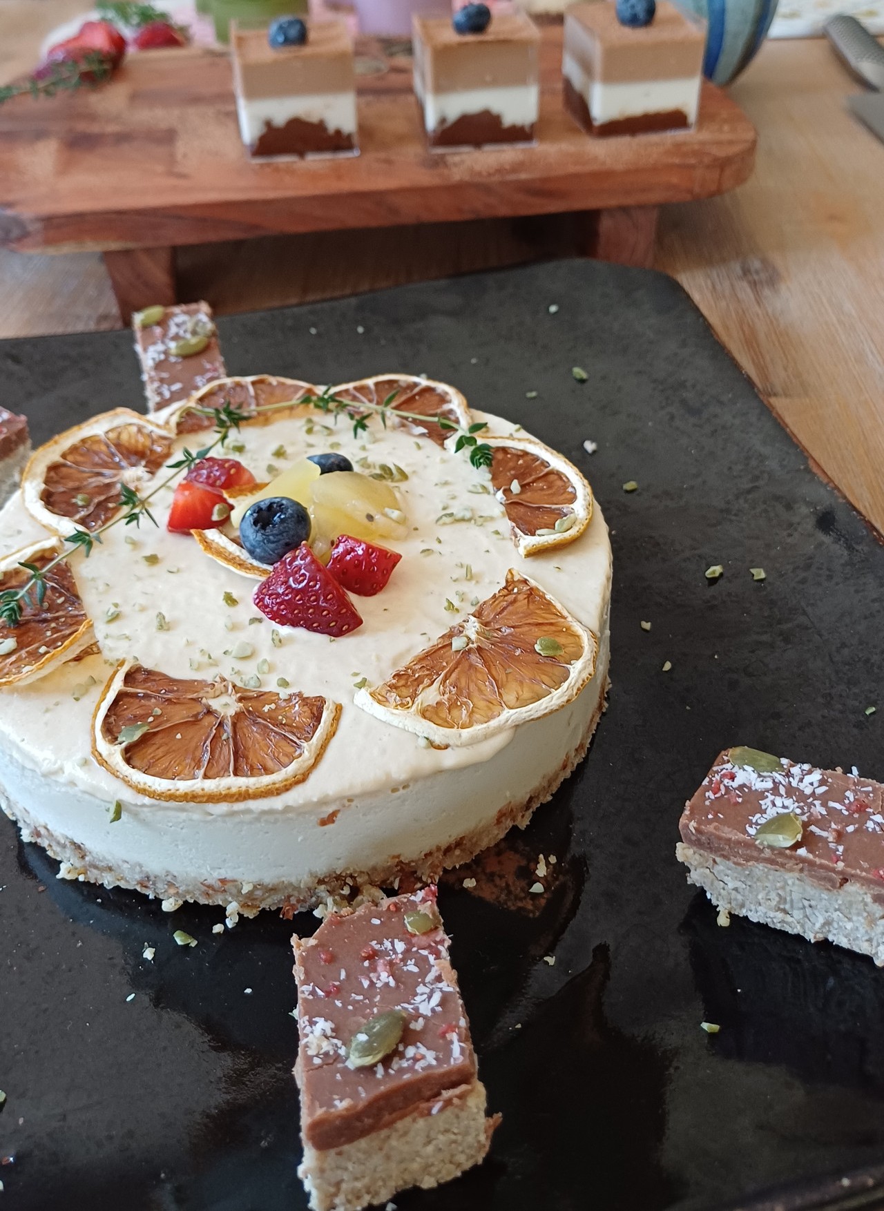 Raw vegan cake, name coming soon